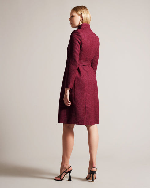 ROSEANE-Outerwear-Wrap yourself in elegance and warmth with the exquisite ROSEANE. Made from 100% wool with a herringbone texture, this coat exudes timeless style. Metal edge details refine the look for everyday wear. Wrap coat 100% wool Belted waist Button fastening Metal hardware tipping Pockets Herringbone texture Midi length- Ted Baker Romania